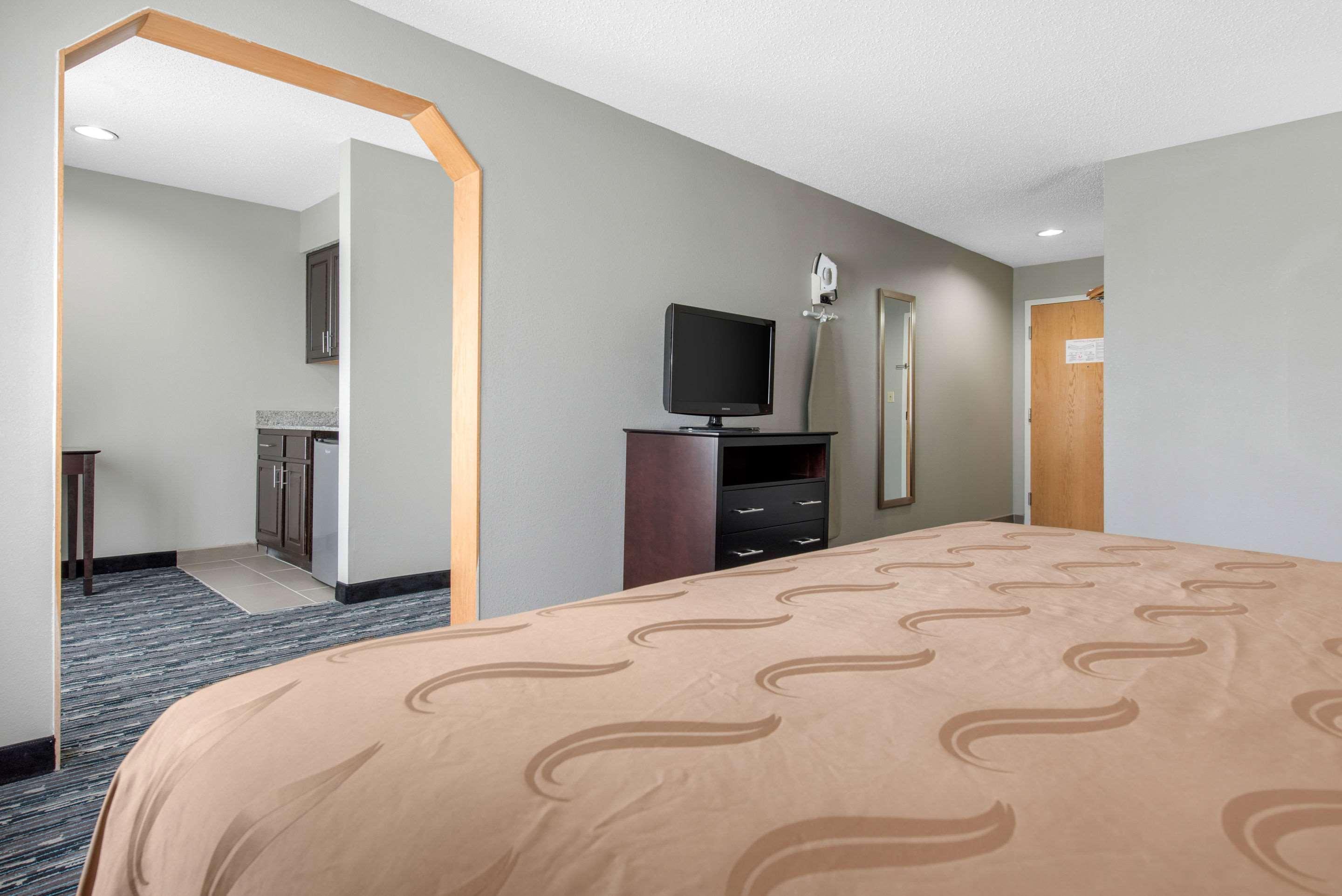 Quality Inn & Suites Brownsburg - Indianapolis West Dış mekan fotoğraf