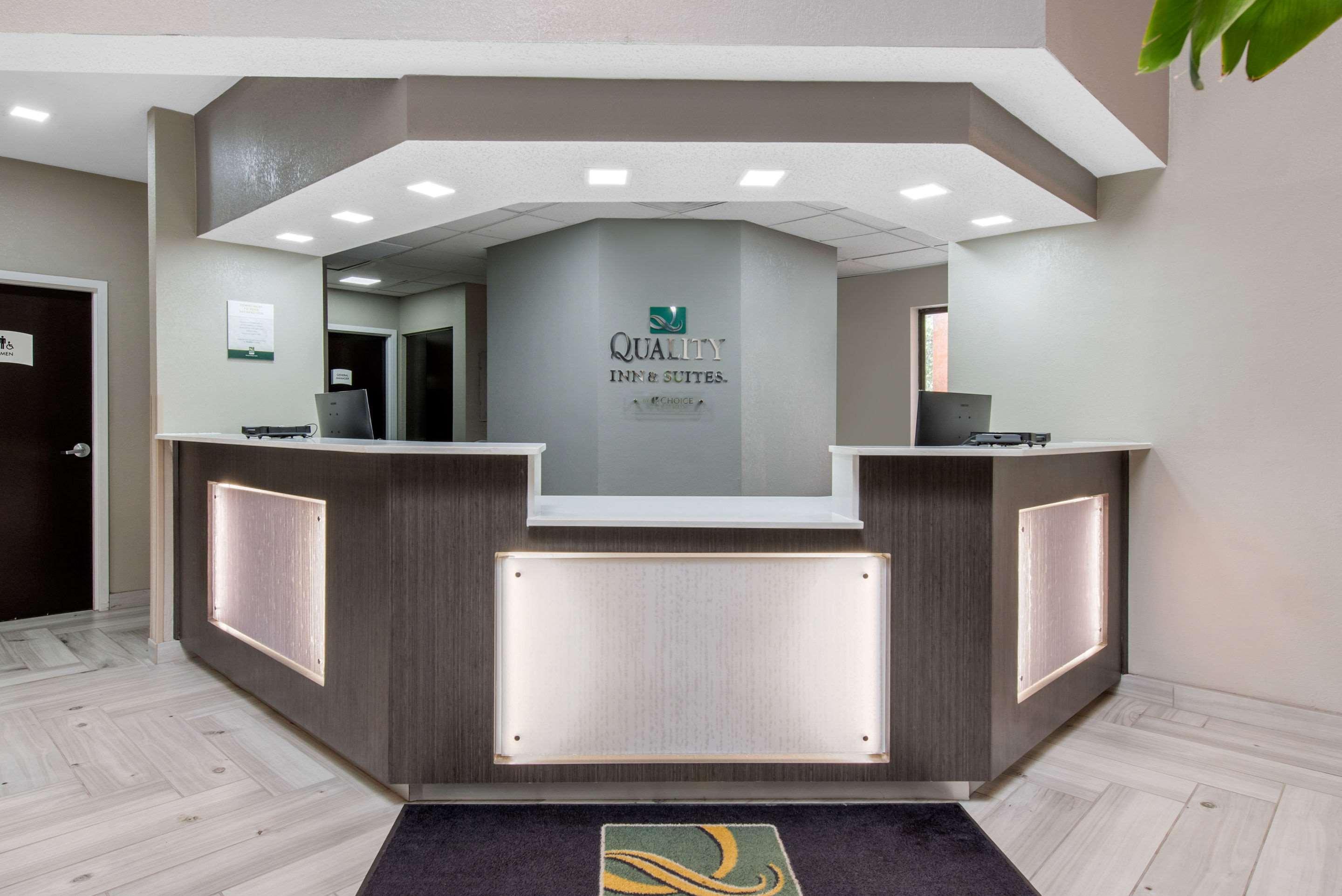 Quality Inn & Suites Brownsburg - Indianapolis West Dış mekan fotoğraf
