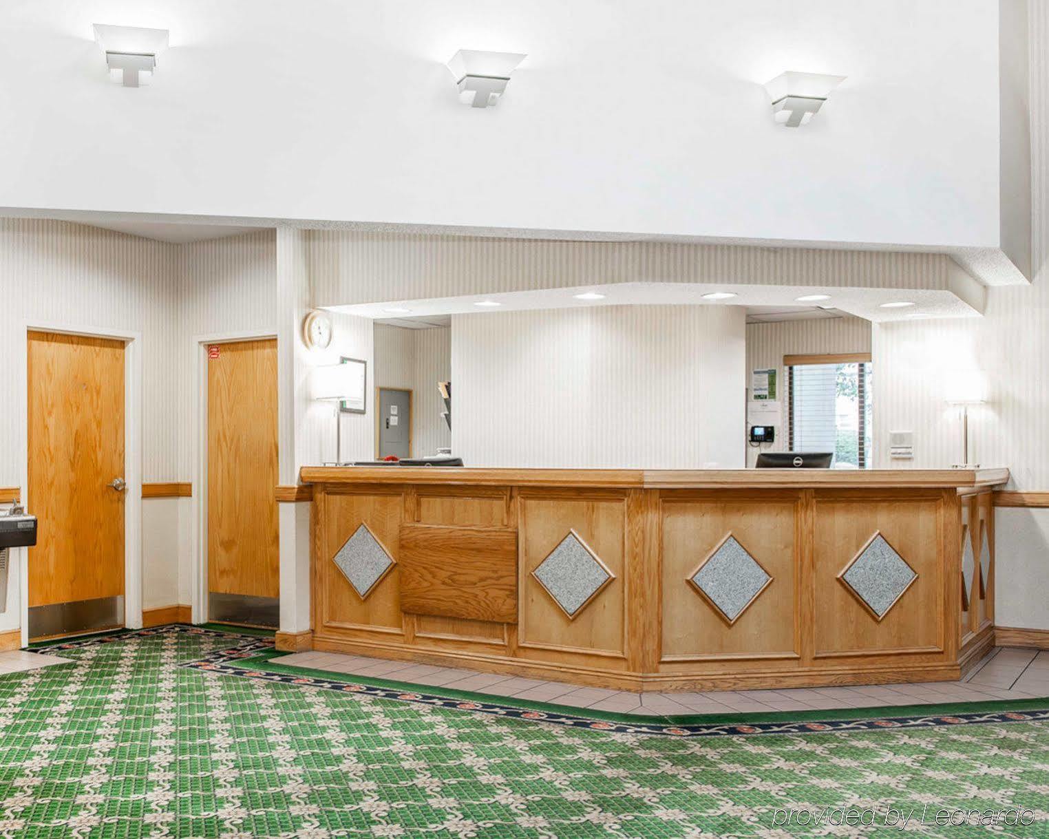 Quality Inn & Suites Brownsburg - Indianapolis West Dış mekan fotoğraf