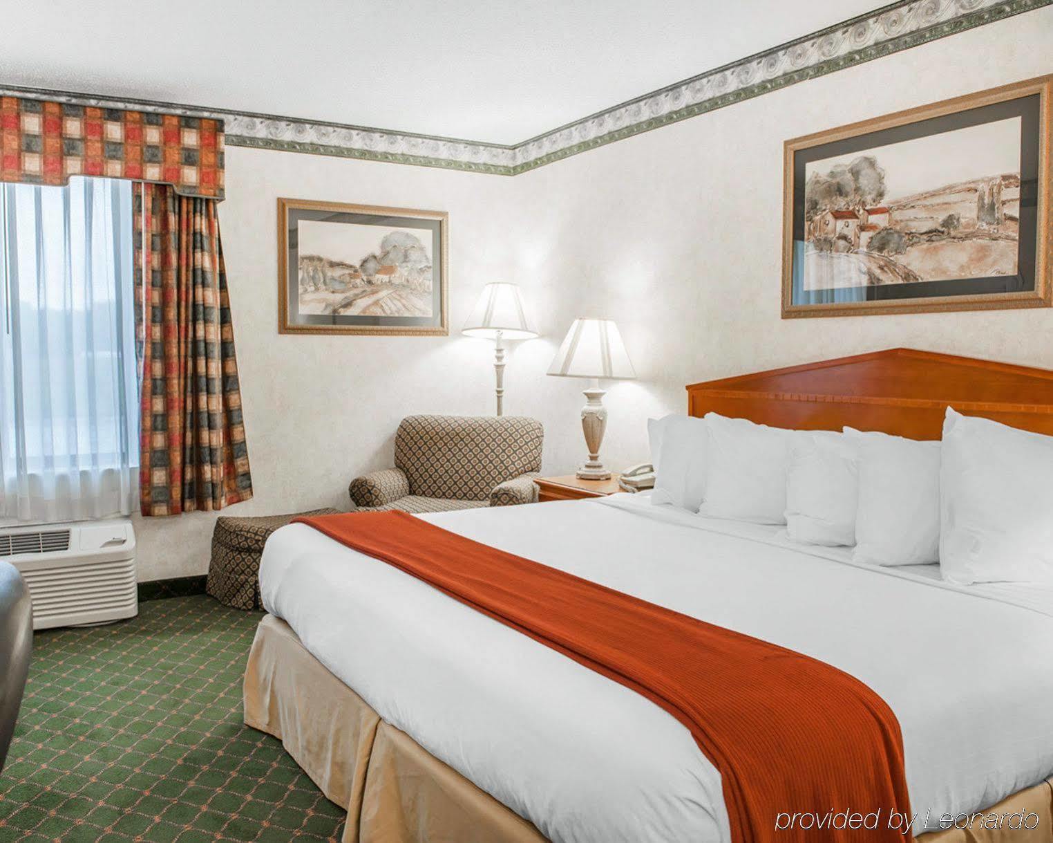 Quality Inn & Suites Brownsburg - Indianapolis West Dış mekan fotoğraf