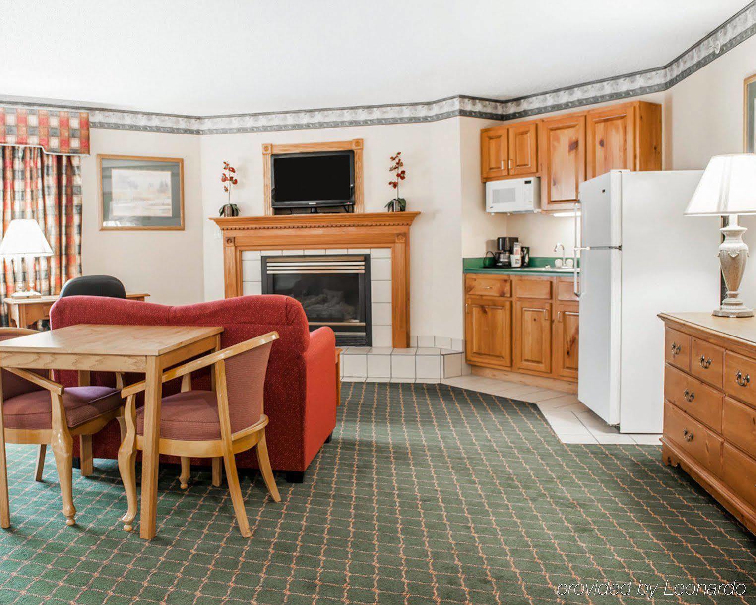 Quality Inn & Suites Brownsburg - Indianapolis West Dış mekan fotoğraf