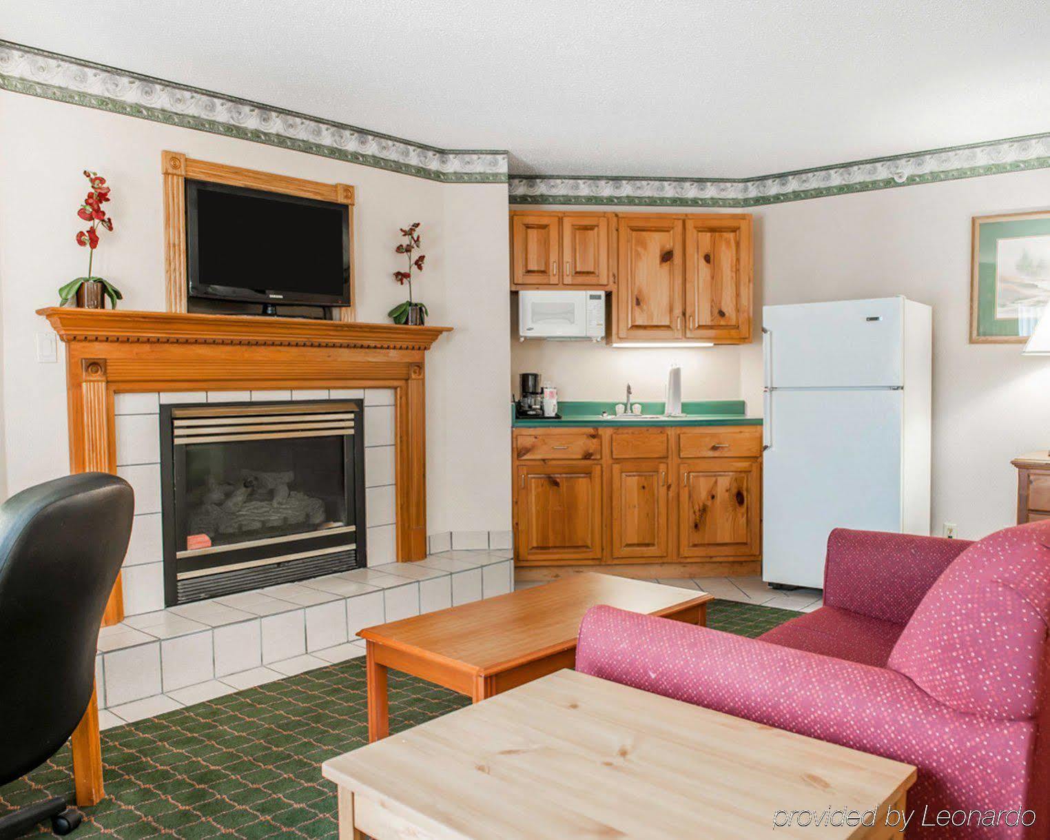 Quality Inn & Suites Brownsburg - Indianapolis West Dış mekan fotoğraf